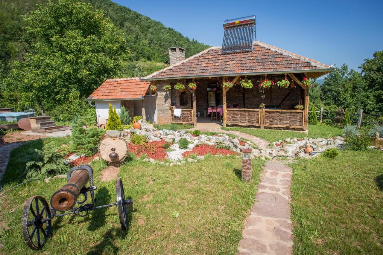 Seosko Domacinstvo „Gabar” Villa Custica Dış mekan fotoğraf