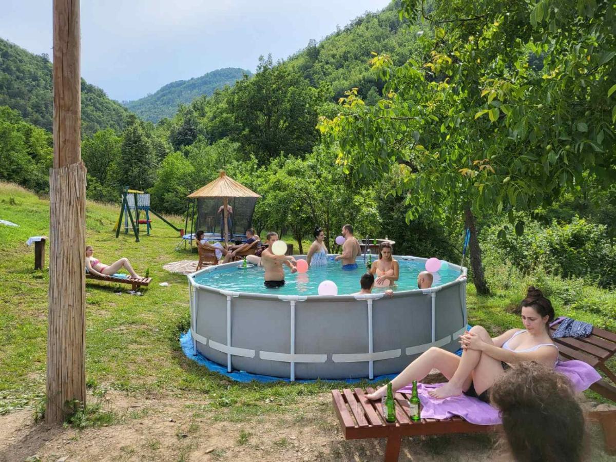 Seosko Domacinstvo „Gabar” Villa Custica Dış mekan fotoğraf